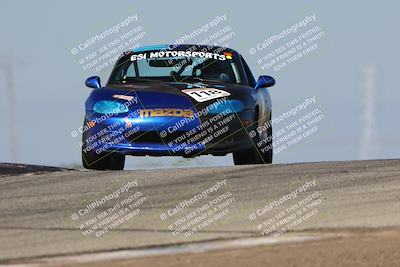 media/Oct-26-2025-CalClub SCCA (Sun) [[8ce1e69566]]/Group 5/Grapevine/